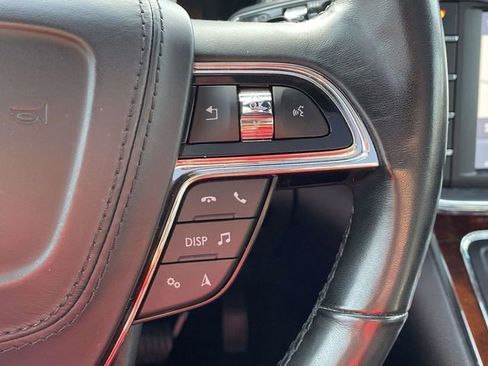 Used 2020 Lincoln Continental AWD w/ Premium Package image 33