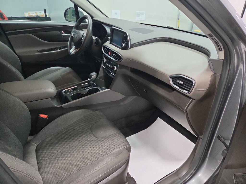 Used 2020 Hyundai Santa Fe SEL w/ Cargo Package FWD image 18