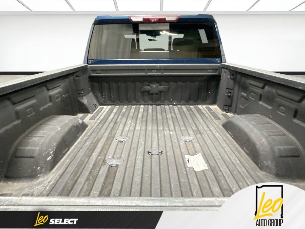 Used 2022 Chevrolet Silverado 2500 LTZ w/ LTZ Plus Package AWD/4WD image 32