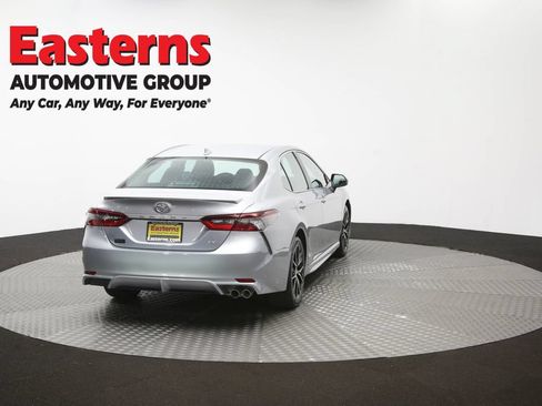 Used 2021 Toyota Camry SE w/ Carpet Mat Package (TMS) FWD image 38