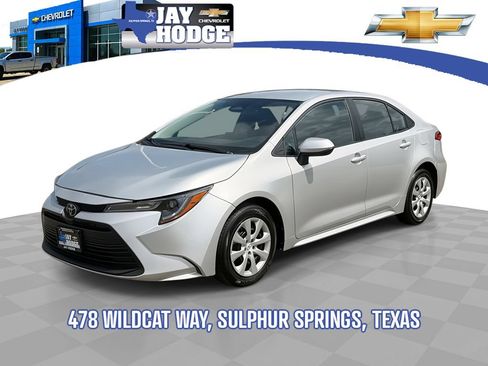 Used 2024 Toyota Corolla LE FWD image 1