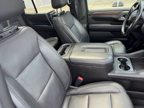 Used 2021 Chevrolet Tahoe High Country w/ Premium Package AWD/4WD image 33