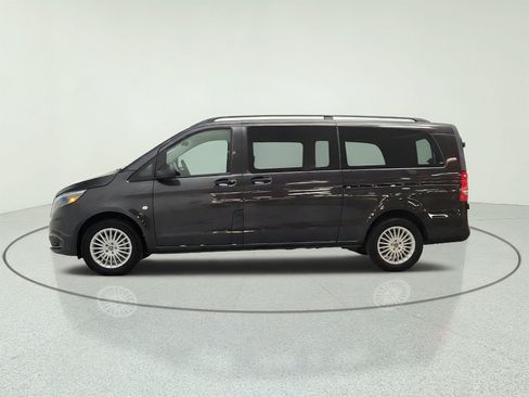 Used 2023 Mercedes-Benz Metris image 8