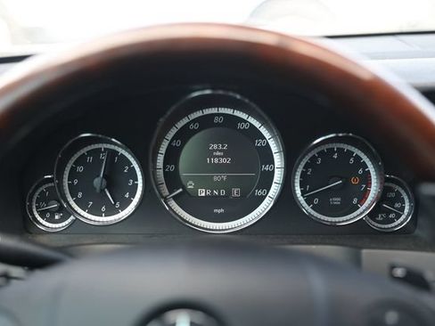 Used 2011 Mercedes-Benz E 550 Cabriolet w/ Premium 2 Pkg image 33
