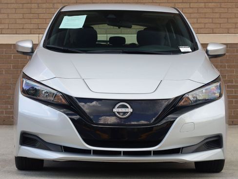 Used 2023 Nissan Leaf S FWD image 4