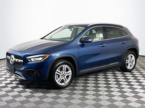 Used 2023 Mercedes-Benz GLA 250 w/ Premium Package image 4