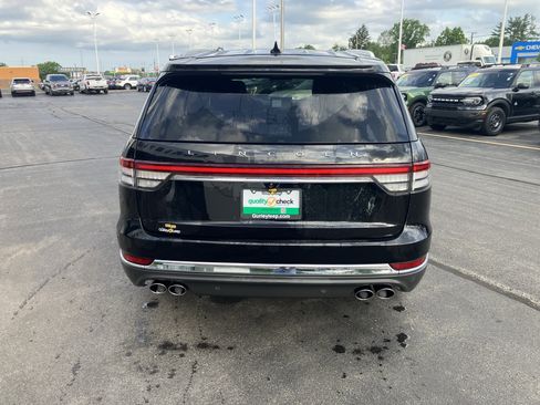 Used 2024 Lincoln Aviator Reserve AWD/4WD image 6