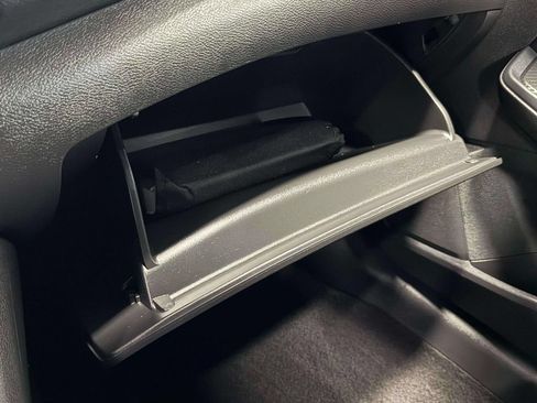 Used 2025 Nissan Sentra SV w/ All-Weather Package FWD image 34