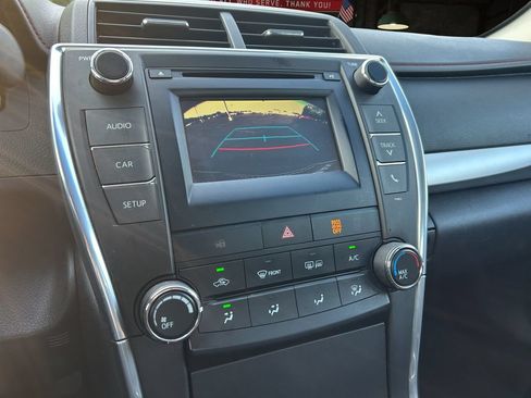 Used 2015 Toyota Camry SE FWD image 25