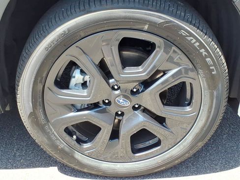 Used 2024 Subaru Ascent Onyx Edition AWD/4WD image 9