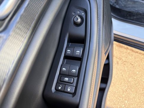 Certified 2024 Jeep Grand Cherokee L Laredo image 19