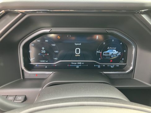 Used 2025 GMC Sierra 1500 AT4 w/ AT4 Premium Package AWD/4WD image 9