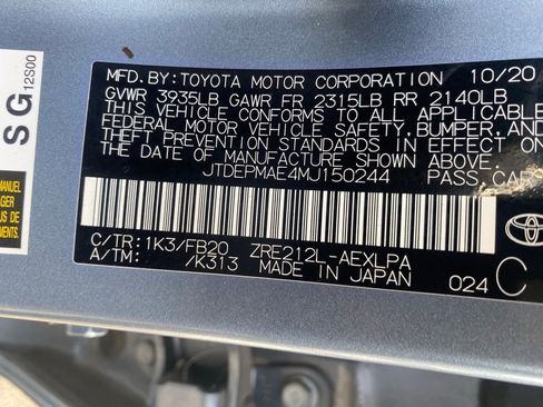 Used 2021 Toyota Corolla LE image 21