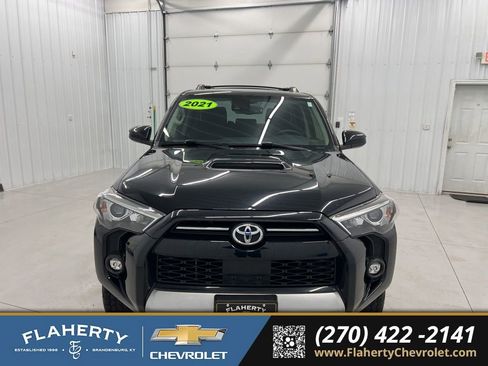 Used 2021 Toyota 4Runner TRD Off-Road image 7