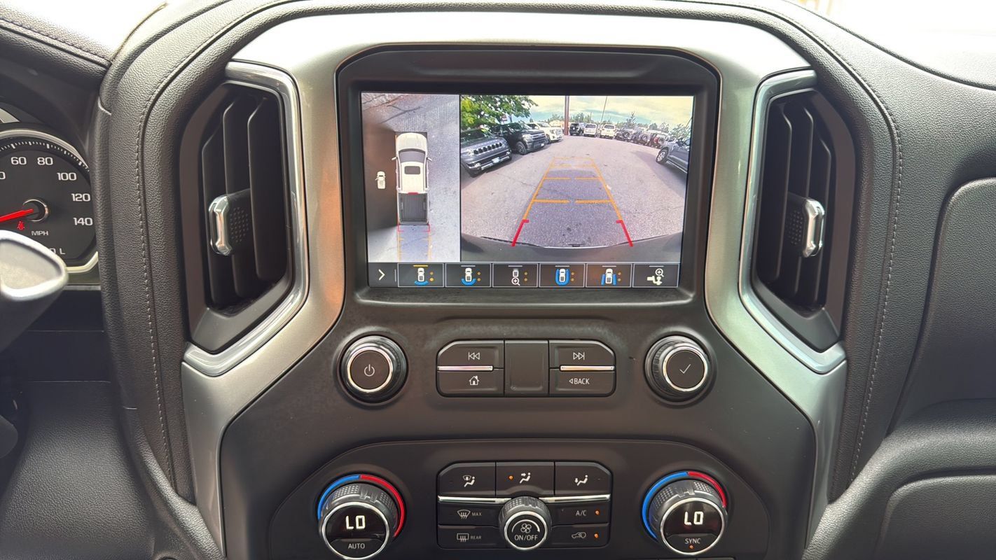 Used 2019 Chevrolet Silverado 1500 LTZ AWD/4WD image 10