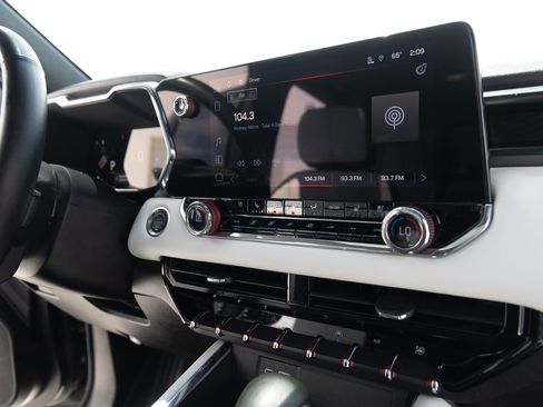 Used 2024 GMC Canyon AT4X AWD/4WD image 29