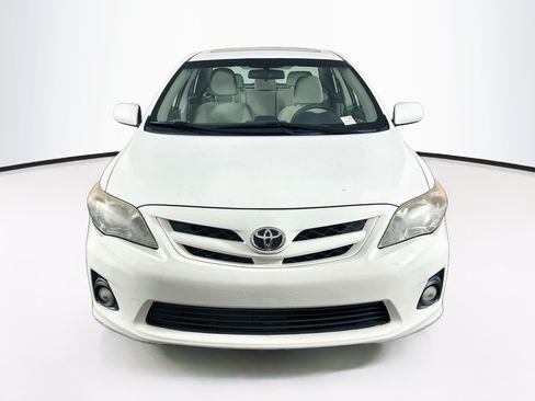 Used 2012 Toyota Corolla LE w/ Premium Pkg FWD image 2