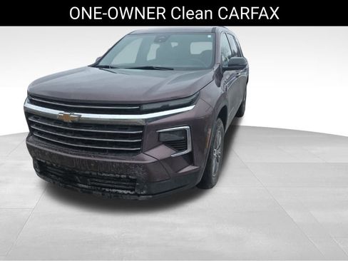 Used 2024 Chevrolet Traverse LT w/ Trailering Package image 8