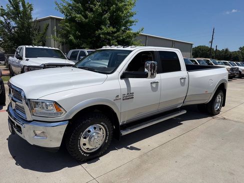 Used 2018 RAM 3500 Laramie RWD image 10