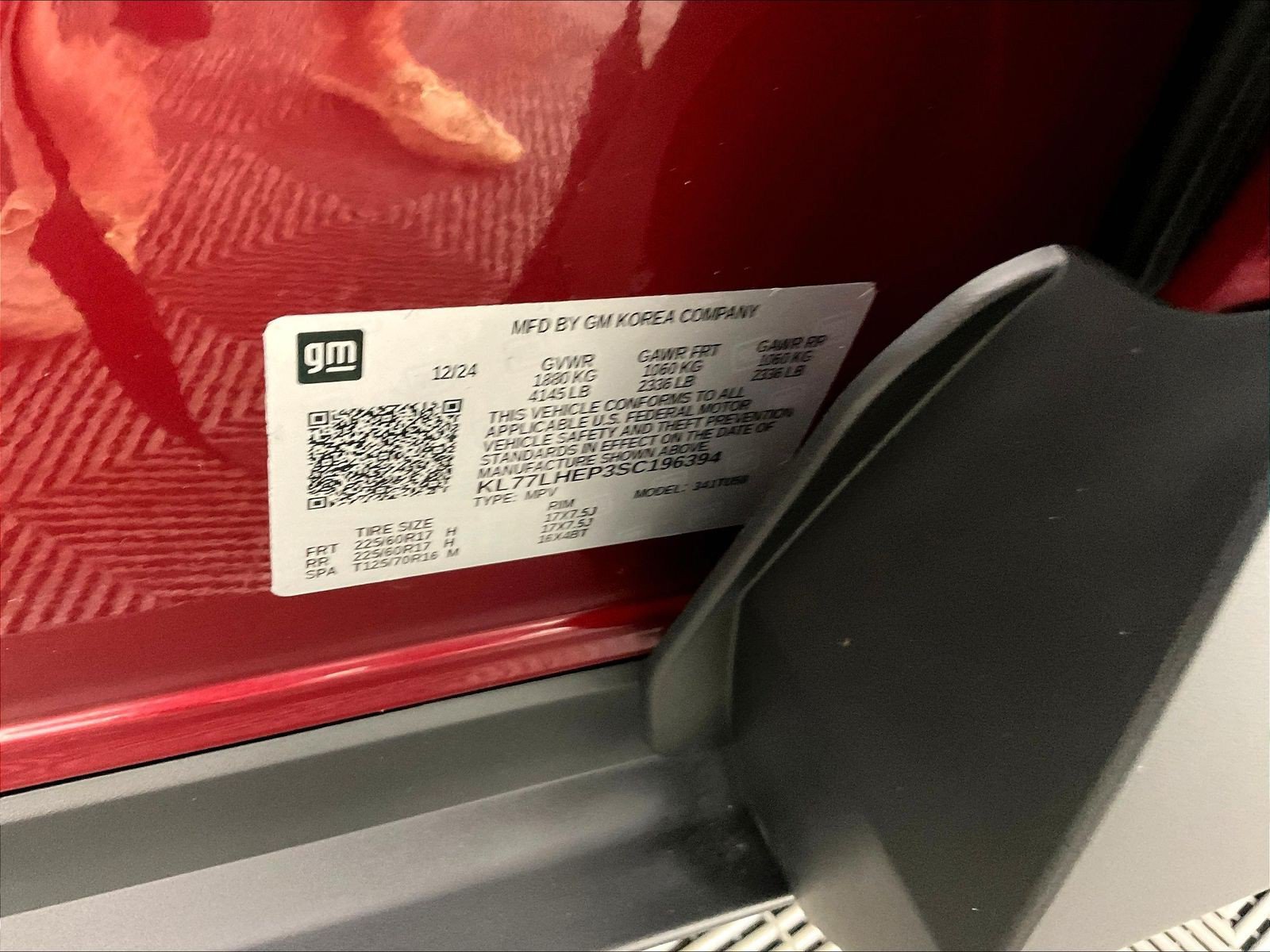 Used 2025 Chevrolet Trax LT FWD image 18