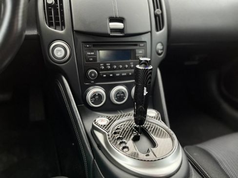 Used 2016 Nissan 370Z Coupe RWD image 13