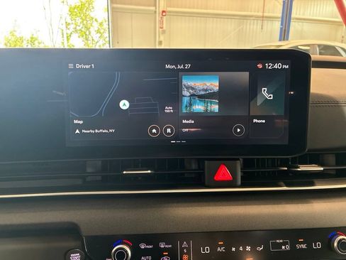 Certified 2026 Kia Carnival SX FWD image 28