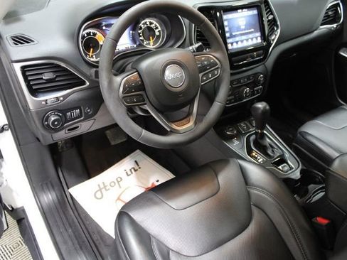 Used 2022 Jeep Cherokee Limited image 48