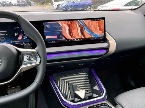 Used 2025 BMW X3 xDrive30i w/ Convenience Package image 9