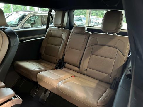 Used 2025 Lincoln Navigator L Black Label AWD/4WD image 25