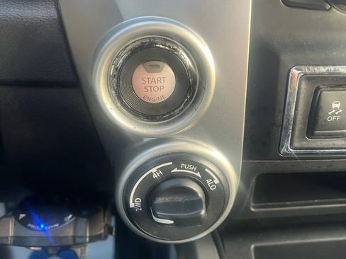 Used 2018 Nissan Titan PRO-4X image 16