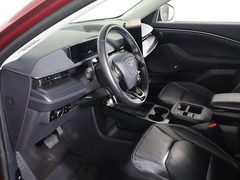 Used 2025 Ford Mustang Mach-E Premium AWD/4WD image 25