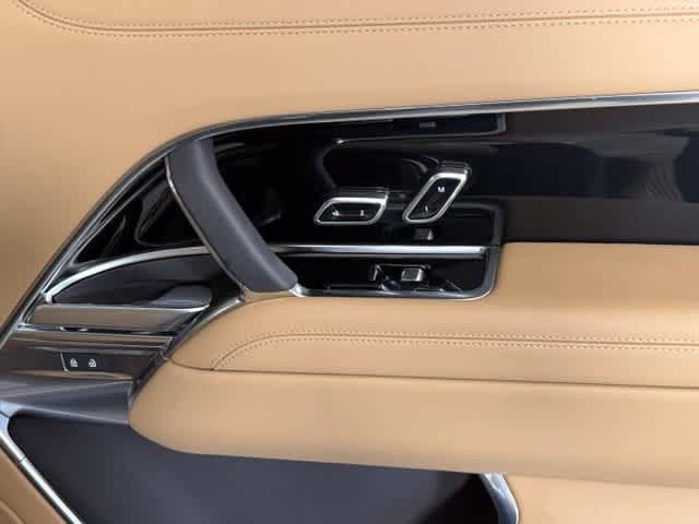 New 2026 Land Rover Range Rover SE AWD/4WD image 32