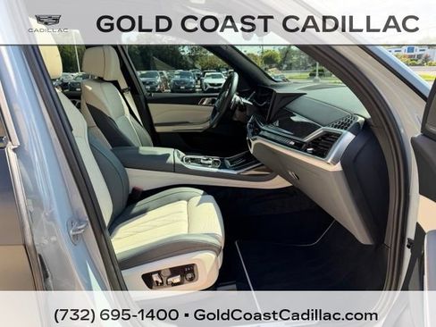 Used 2025 BMW X7 M60i AWD/4WD image 6