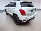 Used 2022 Chevrolet Trax LT w/ Sport Edition image 3