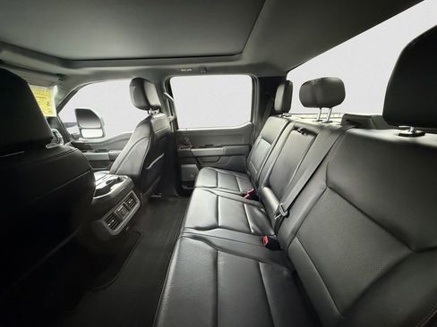 Certified 2025 Ford F350 Lariat w/ Black Appearance Package AWD/4WD image 9
