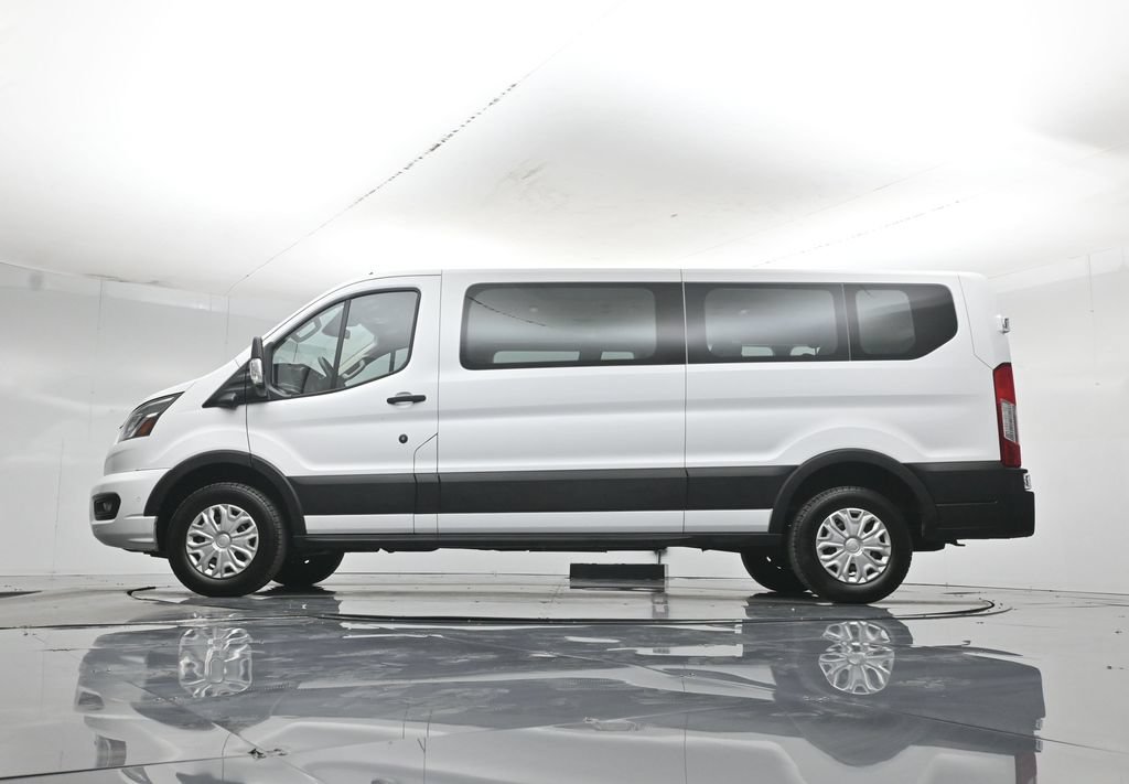 Used 2023 Ford Transit 350 XLT RWD image 7