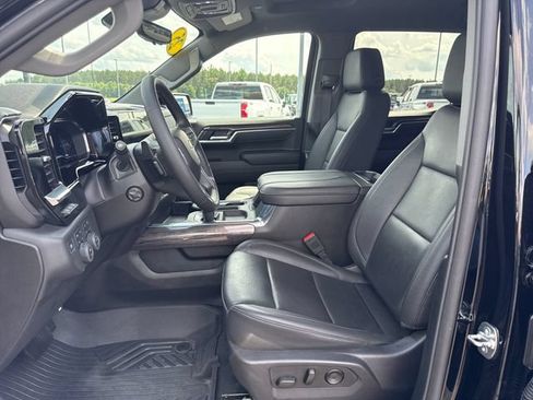 Used 2025 Chevrolet Silverado 1500 LTZ AWD/4WD image 10
