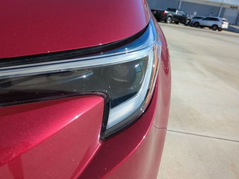 Certified 2025 Toyota Corolla LE image 9