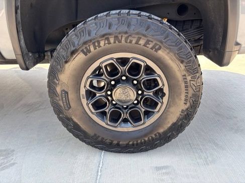 Used 2025 Chevrolet Silverado 2500 ZR2 w/ ZR2 Bison Edition AWD/4WD image 8