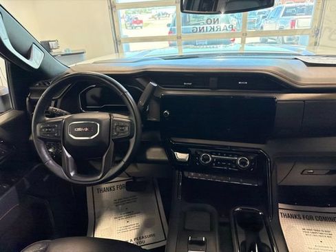 Used 2025 GMC Sierra 2500 AT4 AWD/4WD image 25