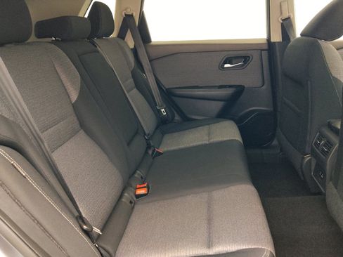 Used 2021 Nissan Rogue SV FWD image 19