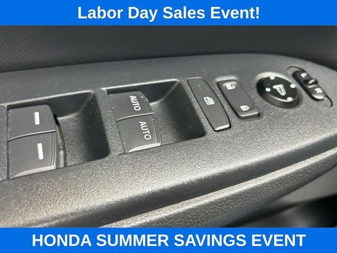 Used 2017 Honda CR-V Touring image 24