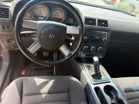 Used 2010 Dodge Challenger R/T RWD image 11