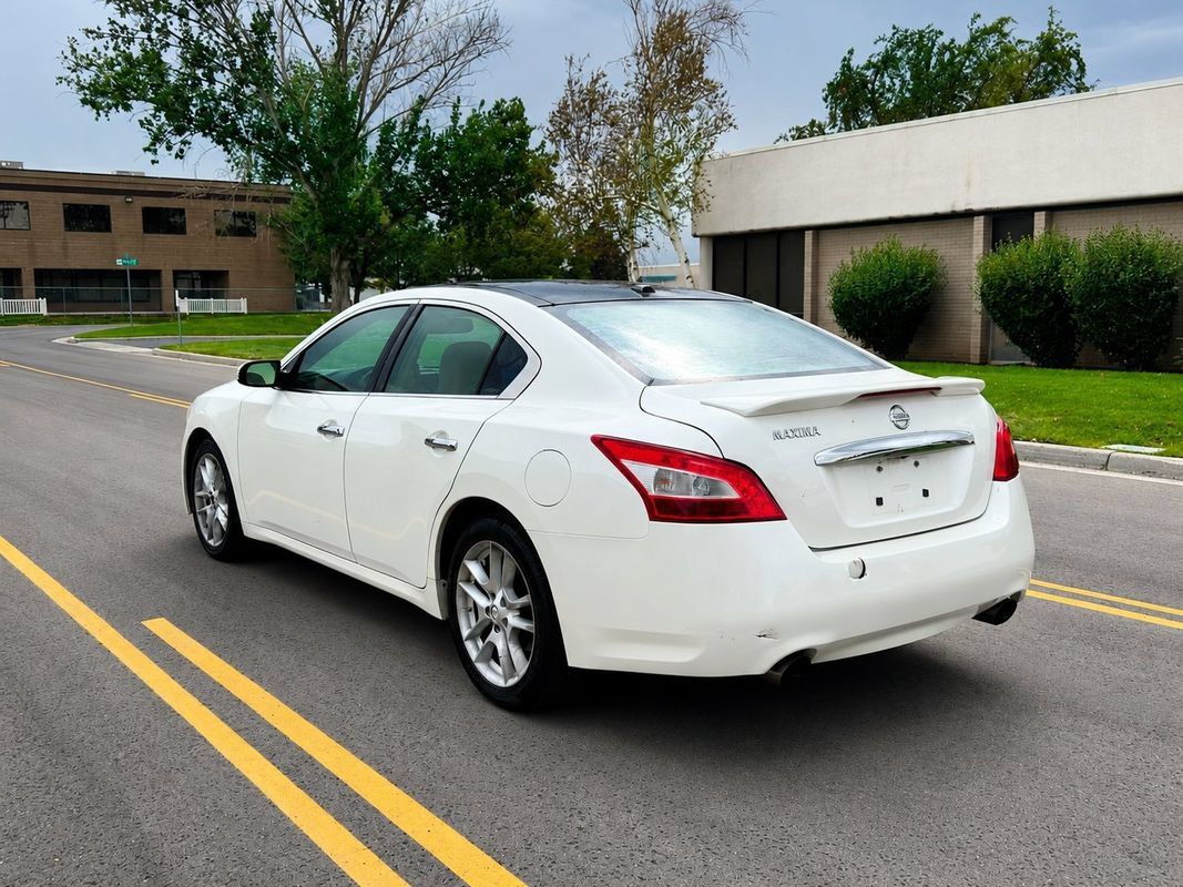 Used 2010 Nissan Maxima 3.5 SV w/ Premium Pkg FWD image 3