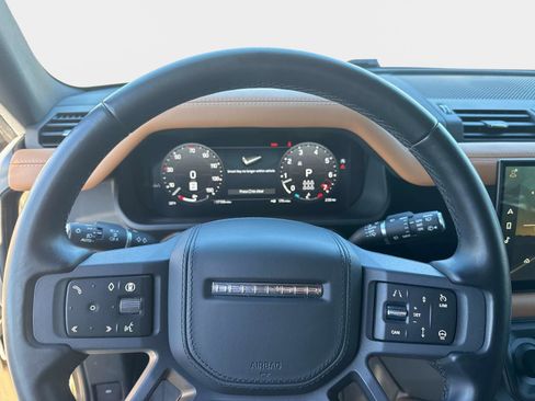 Used 2024 Land Rover Defender 130 X image 24