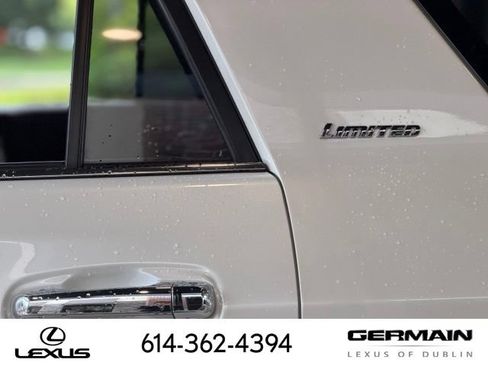 Used 2021 Toyota 4Runner Limited AWD/4WD image 11