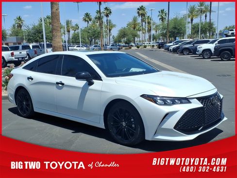 Used 2021 Toyota Avalon XSE w/ Carpet Mat Package (TMS) FWD image 1