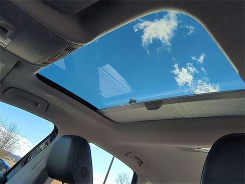 New 2026 Volkswagen Jetta SE image 10