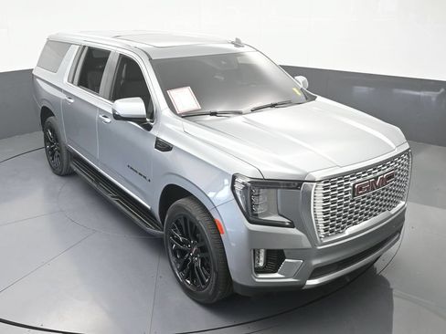 Used 2024 GMC Yukon XL Denali RWD image 69
