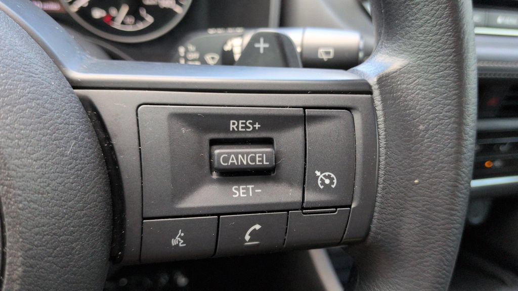 Certified 2023 Nissan Rogue S FWD image 19